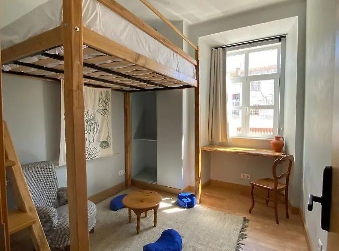 Готель Aldeia De *